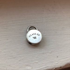 Class of 08 Round Clock Charm